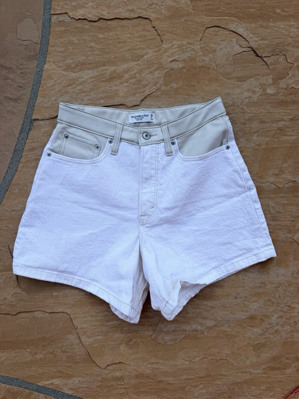 Abercrombie & Fitch White The Dad Short High Rise Size 28/6 Preppy Western